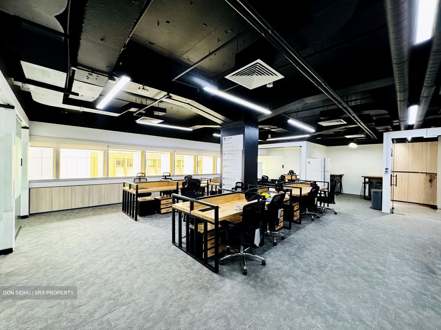111 Somerset (D9), Office #530703101